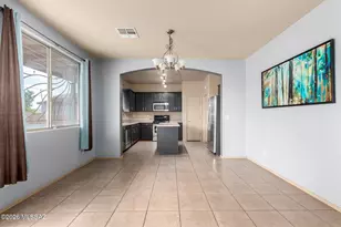 7642 W Tenderfoot Dr, Tucson, AZ 85757 - Photo 7