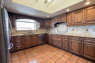 4221 N Summer Set Dr, Tucson, AZ 85750 - Photo 5