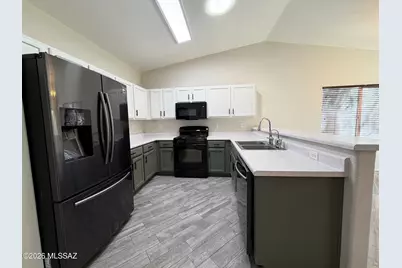 8747 N Golden Moon Way, Tucson, AZ 85743 - Photo 7