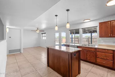 10501 E Calle Del Este, Tucson, AZ 85748 - Photo 5