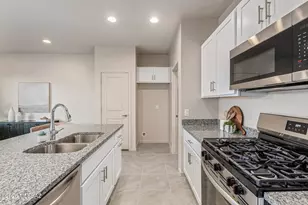 8829 N Sherry Cervi Wy, Tucson, AZ 85743 - Photo 13