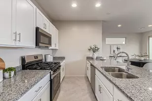 8829 N Sherry Cervi Wy, Tucson, AZ 85743 - Photo 11