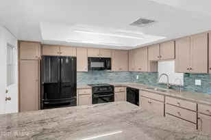 18 W Valle Pl, Tucson, AZ 85737 - Photo 5