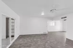 18 W Valle Pl, Tucson, AZ 85737 - Photo 17
