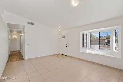 2657 W Lazybrook Drive, Tucson, AZ 85741 - Photo 5
