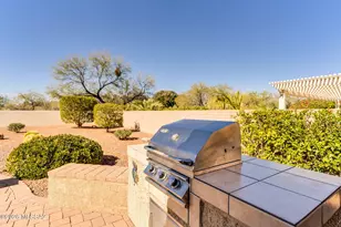 971 N Desert Deer Ps, Green Valley, AZ 85614 - Photo 23