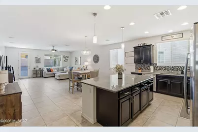 9526 S Quiet Dove Drive, Tucson, AZ 85747 - Photo 5