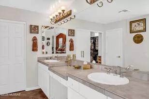 2225 E Desert Pueblo Pass, Green Valley, AZ 85614 - Photo 23