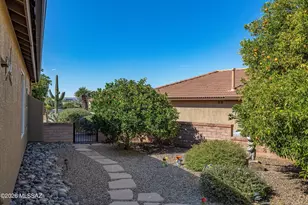 2225 E Desert Pueblo Pass, Green Valley, AZ 85614 - Photo 39