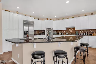 2225 E Desert Pueblo Pass, Green Valley, AZ 85614 - Photo 13