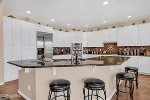 2225 E Desert Pueblo Pass, Green Valley, AZ 85614 - Photo 13