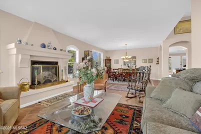 2225 E Desert Pueblo Pass, Green Valley, AZ 85614 - Photo 5