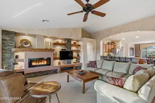 2502 E Glen Canyon Rd, Green Valley, AZ 85614 - Photo 9