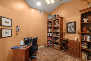 1986 E Desert Lark Pass, Green Valley, AZ 85614 - Photo 17