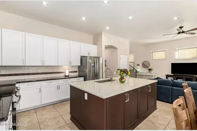 212 E Croydon Park Road, Tucson, AZ 85704 - Photo 11