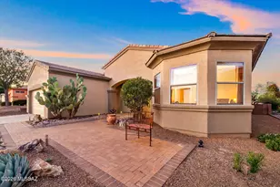 852 W Mountain Stone Dr, Green Valley, AZ 85614 - Photo 5