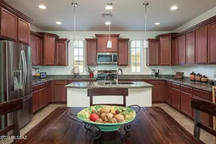 12228 N Golden Mirror Dr, Marana, AZ 85658 - Photo 5