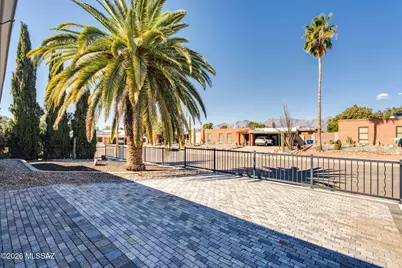 9148 E Bellevue Street, Tucson, AZ 85715 - Photo 7
