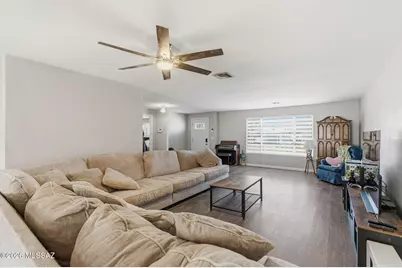 9148 E Bellevue Street, Tucson, AZ 85715 - Photo 13