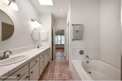 1201 Camino Diestro, Oro Valley, AZ 85704 - Photo 17