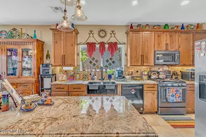 10914 S Sky Kristen Loop, Vail, AZ 85641 - Photo 11