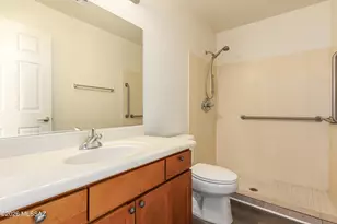 7659 S Vivaldi Ct, Tucson, AZ 85747 - Photo 11