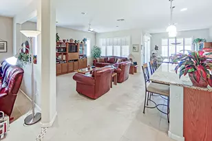 954 N Broken Hills Dr, Green Valley, AZ 85614 - Photo 11