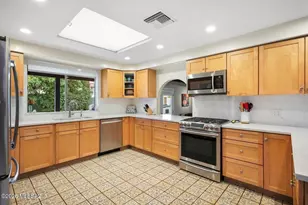 170 S Irving Ave, Tucson, AZ 85711 - Photo 13