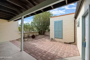 952 W Camino Asturias, Green Valley, AZ 85622 - Photo 23