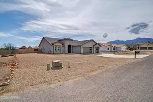 5556 E Wisteria Ct, Sierra Vista, AZ 85650 - Photo 11