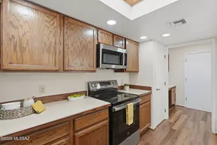 851 W Calle de Emilia, Green Valley, AZ 85614 - Photo 9