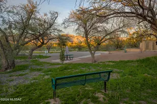 5237 E Woodspring Dr, Tucson, AZ 85712 - Photo 37