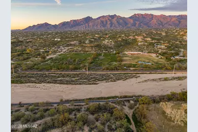 5237 E Woodspring Drive, Tucson, AZ 85712 - Photo 41