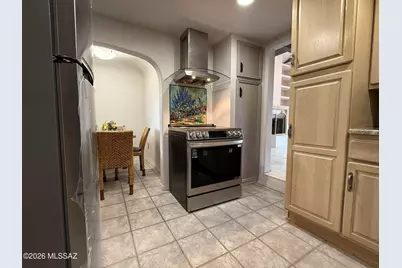 373 W Veterans Boulevard, Tucson, AZ 85713 - Photo 13
