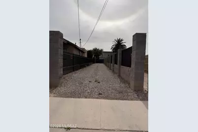 373 W Veterans Boulevard, Tucson, AZ 85713 - Photo 27