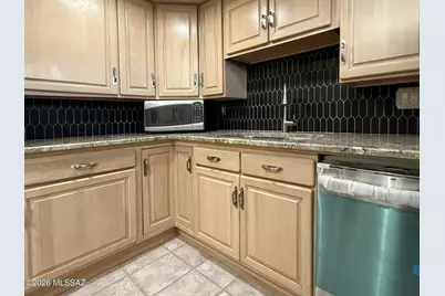 373 W Veterans Boulevard, Tucson, AZ 85713 - Photo 11