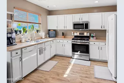 8265 W Redshank Drive, Tucson, AZ 85757 - Photo 7