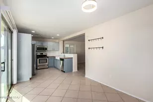 21607 E Homestead Dr, Red Rock, AZ 85145 - Photo 11