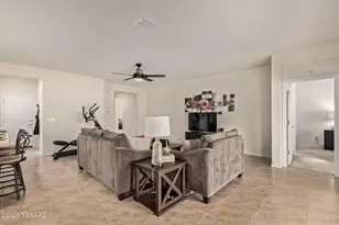 33938 S Garrison Ln, Red Rock, AZ 85145 - Photo 7