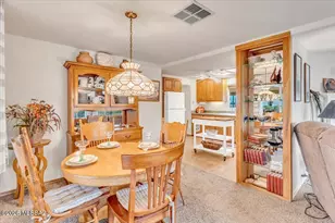 6084 W Rafter Cir St, Tucson, AZ 85713 - Photo 9