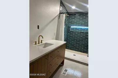 11103 W Panther Peak Drive, Tucson, AZ 85743 - Photo 9