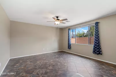 8380 N Weston Place, Tucson, AZ 85741 - Photo 17