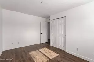 8331 E Balfour Dr, Tucson, AZ 85710 - Photo 27