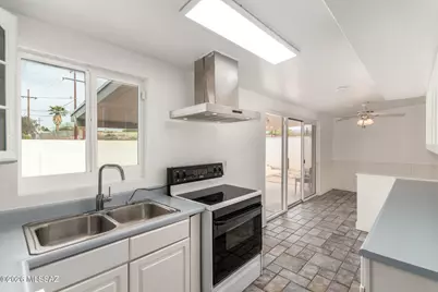 8331 E Balfour Drive, Tucson, AZ 85710 - Photo 13