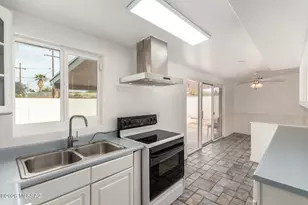 8331 E Balfour Dr, Tucson, AZ 85710 - Photo 13