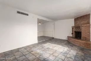 8331 E Balfour Dr, Tucson, AZ 85710 - Photo 7