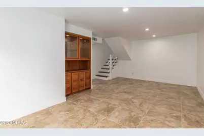 8331 E Balfour Drive, Tucson, AZ 85710 - Photo 5