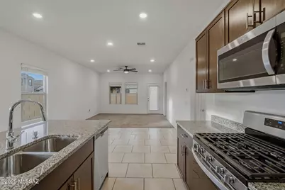 2557 E Calle Joya De Ventura, Tucson, AZ 85706 - Photo 9