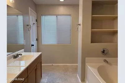 4931 N Sabino Gulch Court, Tucson, AZ 85750 - Photo 5