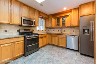 4817 E Scarlett St, Tucson, AZ 85711 - Photo 9